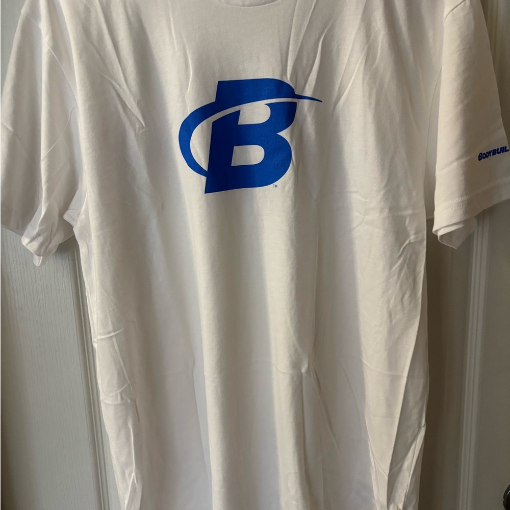 5/$25‼️White and Blue Men's T-Shirt